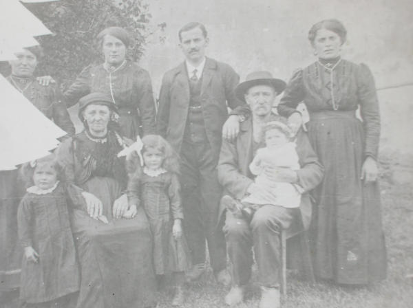 Ritratto di famiglia numerosa